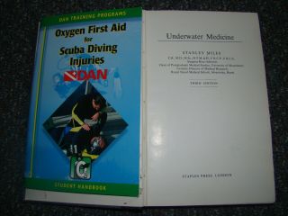 2 Books On Underwater Medicine & Oxygen First Aid For Scuba Diving Injuries