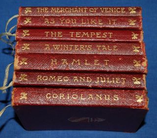 7 Volumes The Temple Shakespeare 1907 - 1912 Leather Bound Hamlet Tempest,