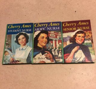 Grosser Dunlap Series Books Cherry Ames 1943 1944 Student Army Senior Nurse
